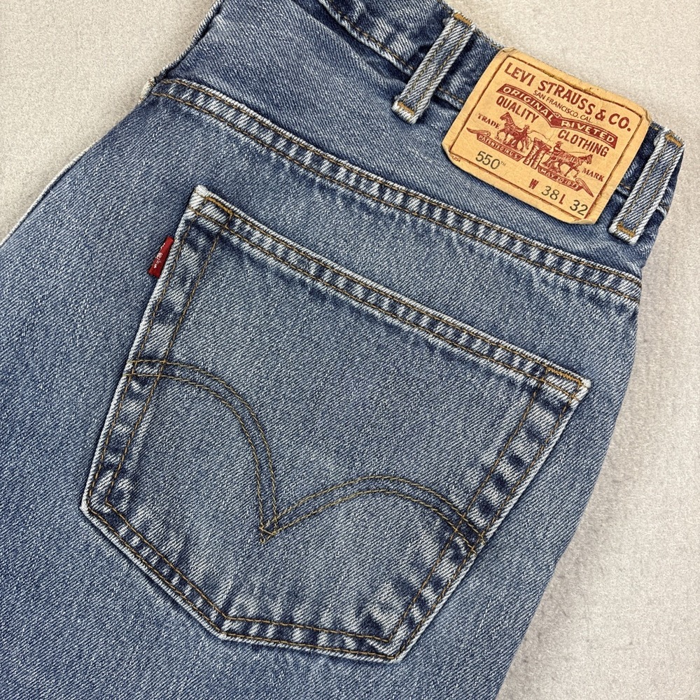 Levis 550 Jeans Mens Size 38x32 Relaxed Fit Blue Cotton Denim Y2K Baggy
